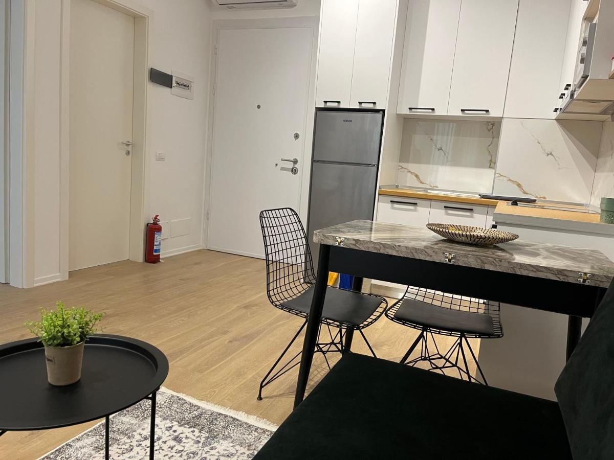 Comfy Nest Apartment- Free Parking Tiranë Luaran gambar